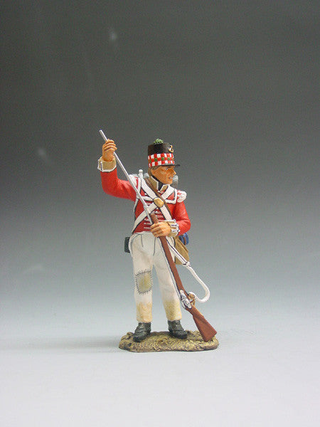 KING & COUNTRY THE AGE OF NAPOLEON NA005 BRITISH STANDING LOADING NA05