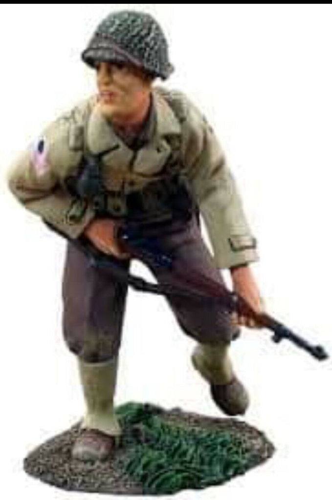 BRITAINS   25002 U.S. 101ST AIRBORNE  Glider Inf ADVANCING #1 MIB