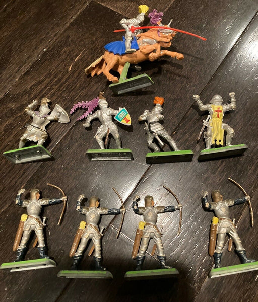 1971 DEETAIL BRITAINS ENGLAND KNIGHTS FIGURES