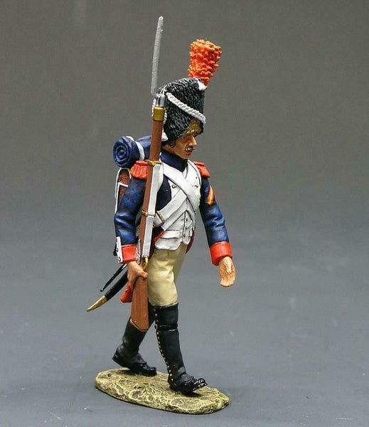 NA060 - Guard with Rifle Marching - Napoleonics - King & Country NA60