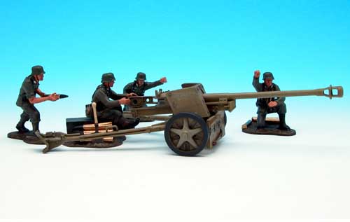 Britains World War II Squads 17452 German Pak 40 And Crew MIB anti tank gun